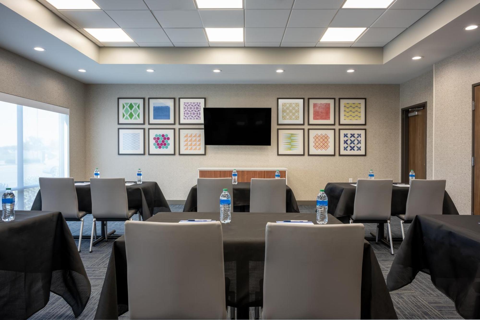 Holiday Inn Express & Suites - Gilbert - Mesa Gateway Airport Eksteriør billede